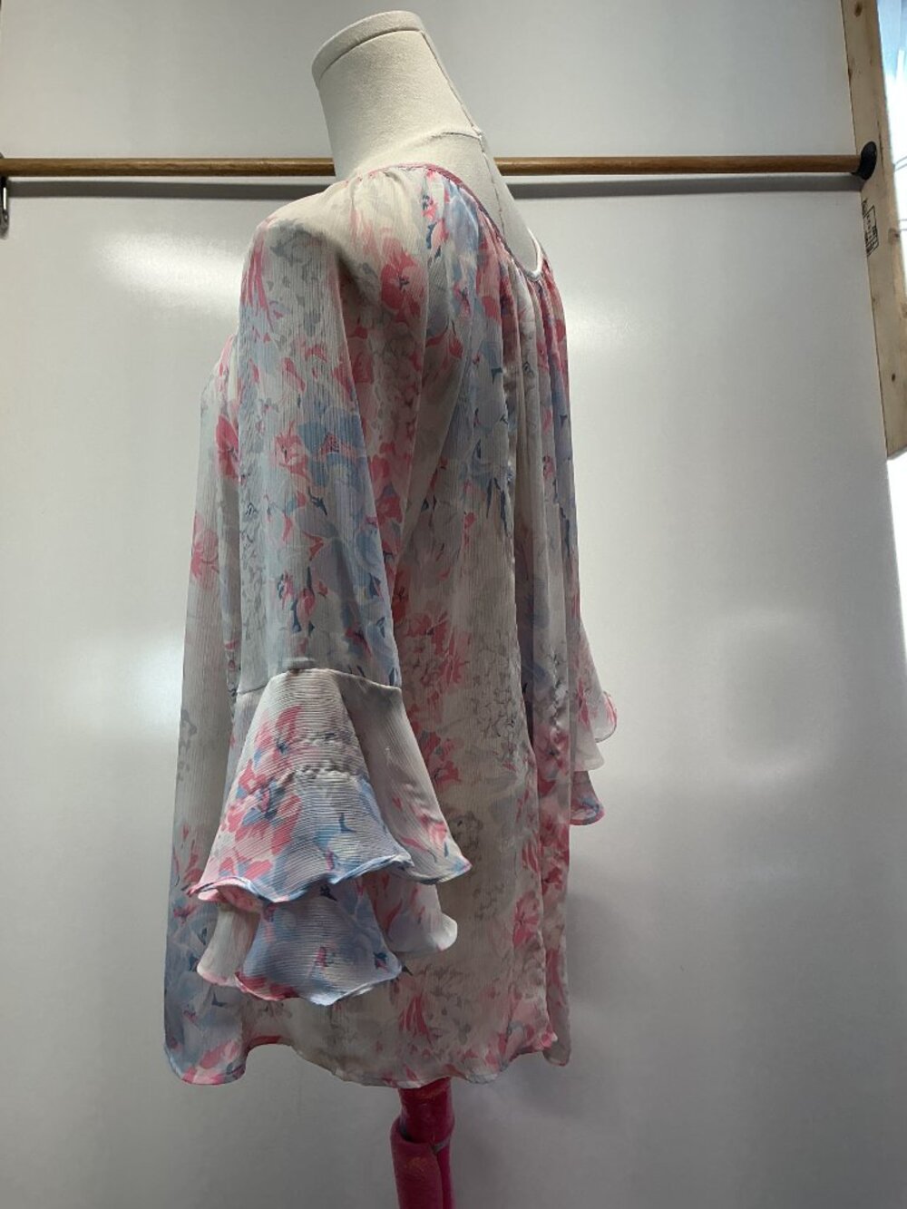 Chaps Floral Chiffon Blouse Women's XXL Pink Blue Ruffle Sleeve Sheer Blouse - Picture 6 of 16